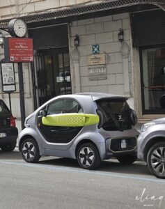 Parkovanie v talianskom Rime - Trend malych aut